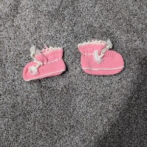 Vintage 1960s Handmade Pink Baby Booties